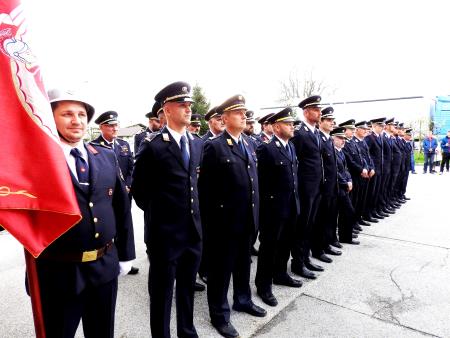 Cerkljanski gasilci so ponosni na novo vozilo